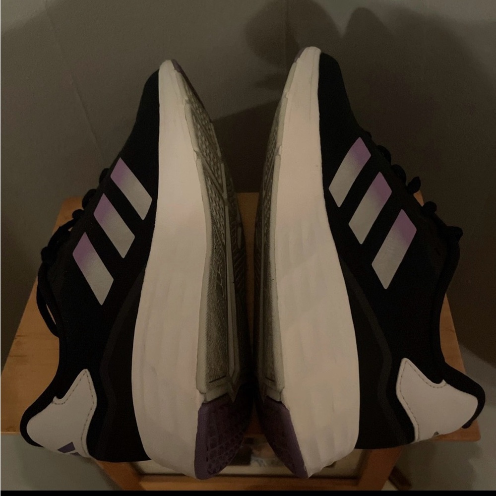 Adidas Light Motion Women’s Navy Blue/ Purple/White Sneakers Size 7 HP5675 - Picture 6 of 13